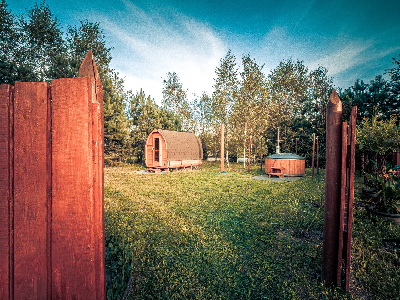 Sypialnia z dwoma pojedynczymi łóżkami